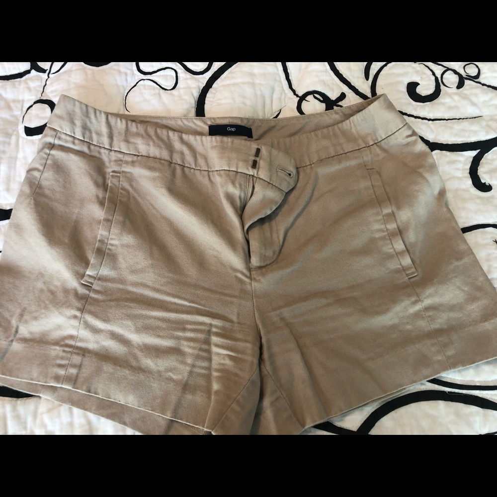 Gap shorts